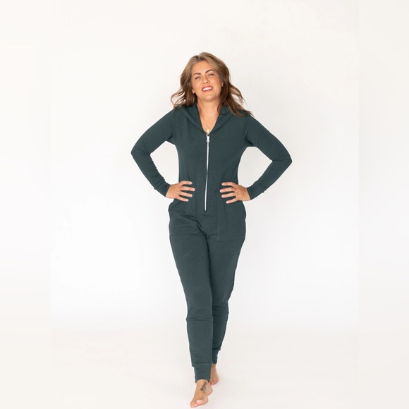 Smash and Tess x Jillian Harris “The Jilly Jogger” - Picture 2 of 5